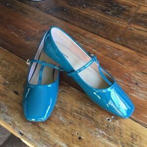 NWOT C.Paravano Teal Maryjane Flats
